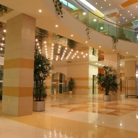 Trakia Plaza アパートホテル