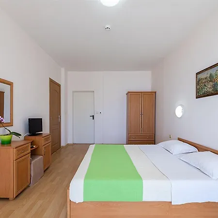 Trakia Plaza 아파트호텔 4*