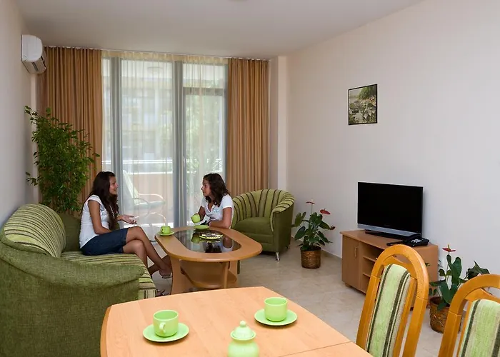 Trakia Plaza Aparthotel 4*