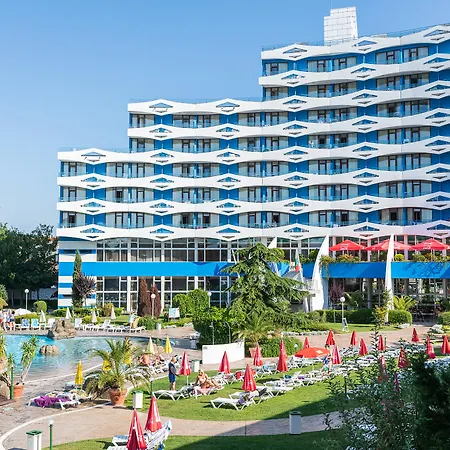 Trakia Plaza 公寓式酒店 4*